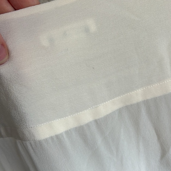 Club Monaco silk Button Front Cream Sheer Women's Top Size Medium - Picture 6 of 8